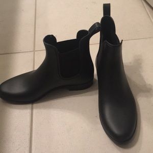 A New Day Rain Booties